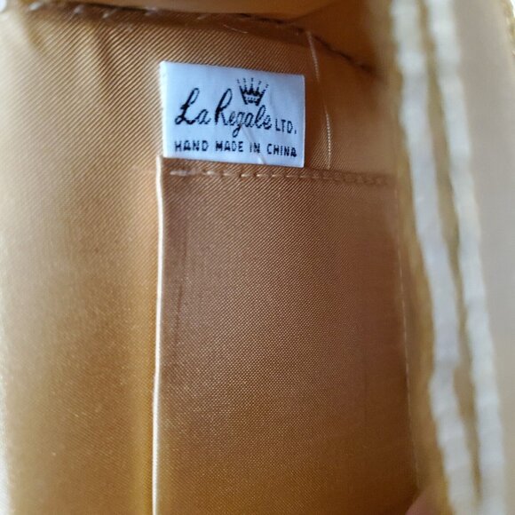 La Regale LTD Vintage Magnetic Close Gold Sequin and Beads Purse - Picture 14 of 16